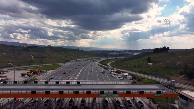 Ramazan Bayramı tatilinin son gününde İstanbul-İzmir Otoyolu\'nda dönüş hareketliliği sürüyor