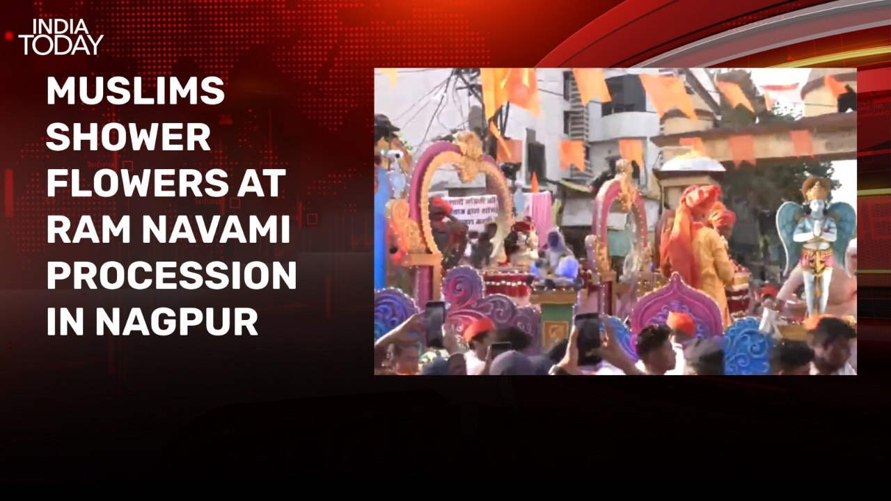Nagpur: Muslims welcome Ram Navami yatra with flowers in 'message of brotherhood'