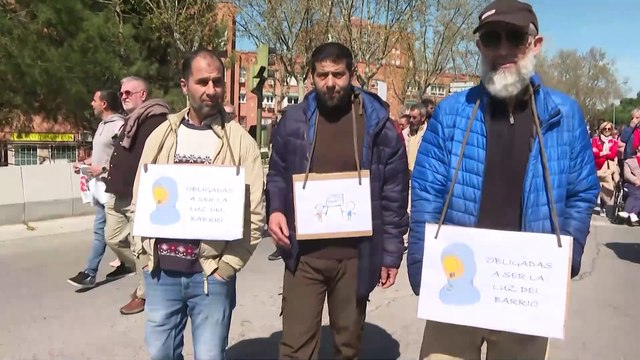 Cañada Real se manifiesta para pedir suministro eléctrico y no más órdenes de desalojo