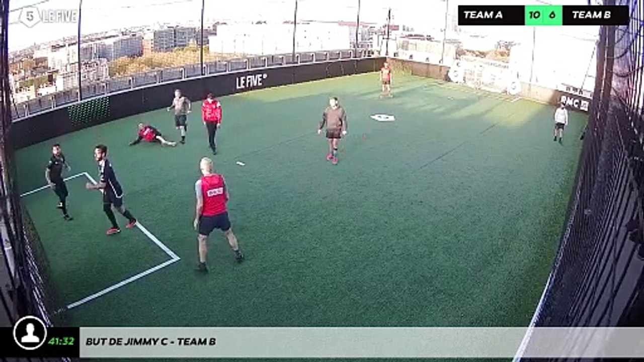 But de Jimmy C - Team B