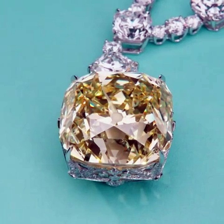 تيفاني آند كو تحتفي بقصص الحب بعطر Tiffany & Love الأول من نوعه