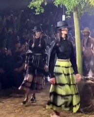 ماريا غراتسيا كيوري تنجح من جديد ورسالتها البيئية في عرض ديور وصلت إلى الجميع