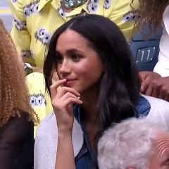 ميغان ماركل بإطلالتها المُفضّلة في نيويورك لتشجيع صديقتها سيرينا ويليامز