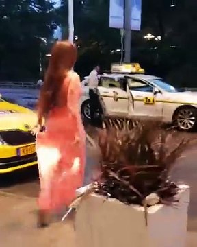 هيفاء وهبي بأساسيات الإطلالة الصيفية الجريئة!