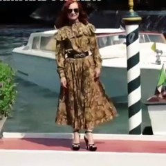 على طريقة نجمات مهرجان البندقية، اخترنا لكِ أهم القطع في إطلالاتكِ المُقبلة