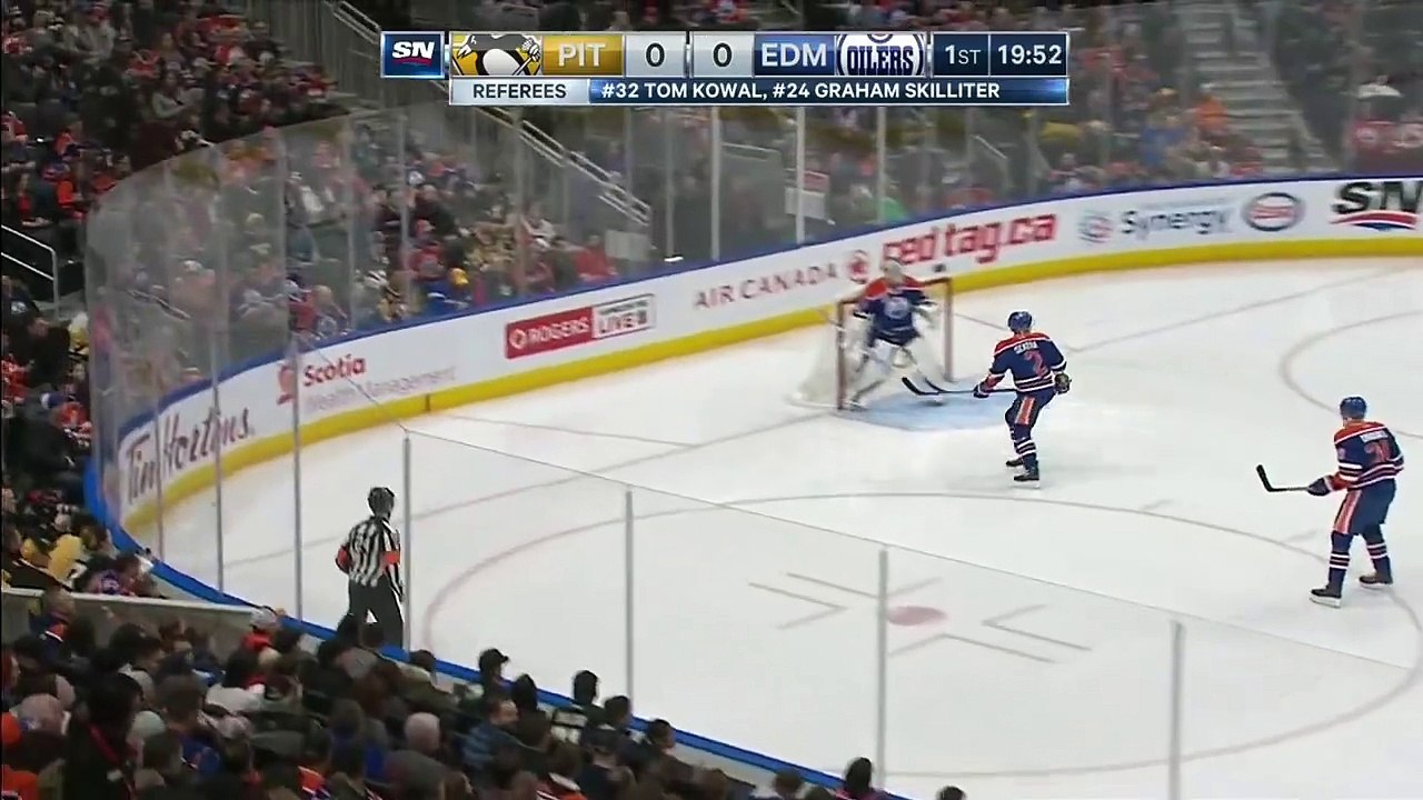 Penguins 16-17 Season - Crosby and McDavid don't score, but put on an exciting display early