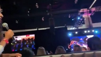 بالفيديو.. فتاة باكستانية تصرخ على بريانكا شوبرا وتنعتها بـ «المنافِقة»