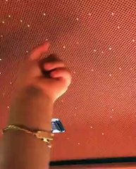 كايلي جينر تُضيف أغلى سيارة رولز رويس إلى مجموعتها، فكم يبلغ ثمنها؟