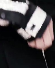 على منصة عرض بالمان وخارجها، أوليفييه روستينغ يستقطب الأنيقات دائماً