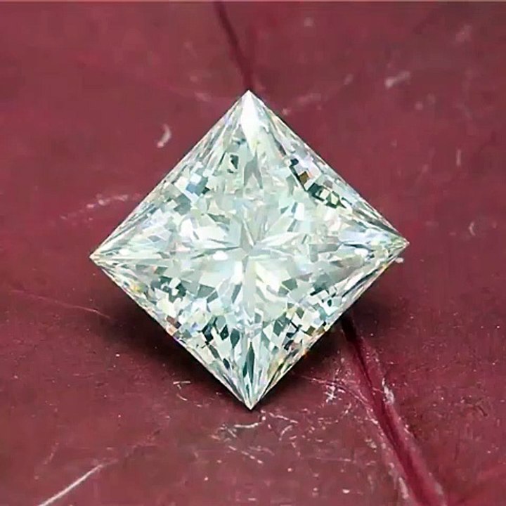 هل سبق أن سمعتِ بالماس المصنّع؟ 10 أسئلة تكشف لك كل التفاصيل عنه!