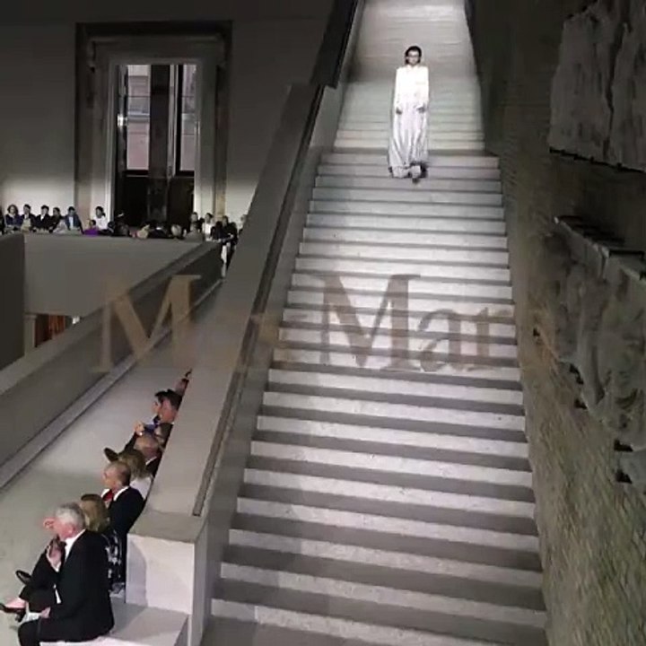 برودة برلين وكلاسيكيتها تنعكس على مجموعة ماكس م...