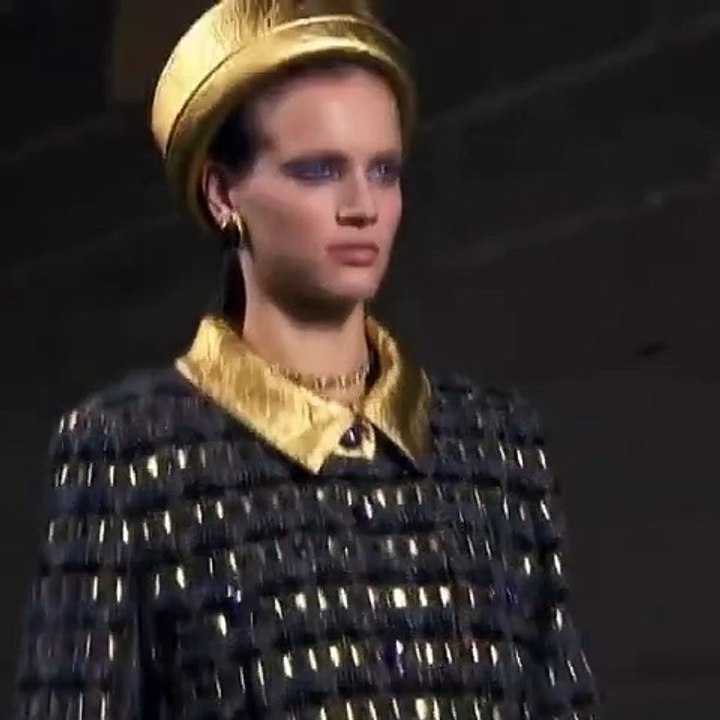 إلى باريس، عرض شانيل Métiers d’Art المقبل عشقاً لعاصمة الموضة
