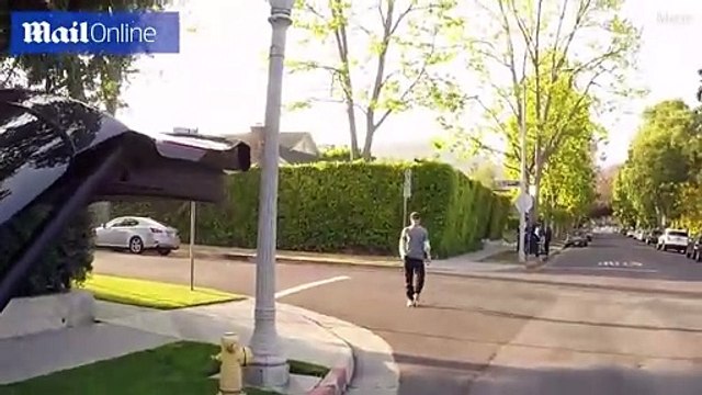 بالفيديو.. هكذا كشف براد بيت حقيقة زواجه من جينيفر أنيستون قريباً!