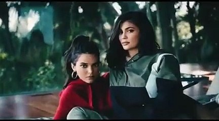 عكس المكياج، النجوم فشلوا في تحقيق النجاح المتوقع من تصميم الحقائب!