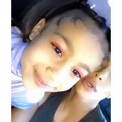 ابنة كيم كارداشيان أيقونة جمال على غلاف المجلّات!