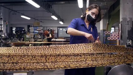 اكتشفي المهارة الحرفيّة لسترة "بار" بنقشة الفهد