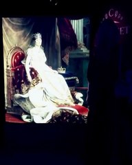 شوميه تحتفل بمجموعة "جوزيفين" في حدث مبتكر في دبي