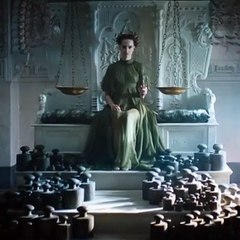 نظرة عن قرب إلى تجارب فساتين ديور في  محترفات العلامة