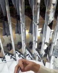 عرض Burberry في لندن مستوحى من تجدد الطبيعة