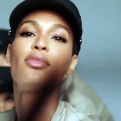 بذلة الشورت هي آخر القطع التي عليكِ اقتناؤها قبل انقضاء فصل الصيف