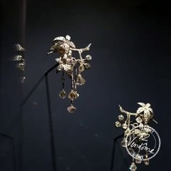 الهندسة والآرت ديكو يجتمعان في مجوهرات شوميه الراقية الجديدة