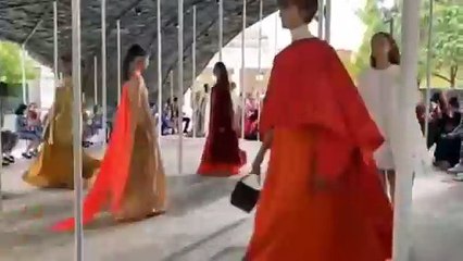 اجعلي الفستان المستوحى من القفطان مفتاح أناقتك في عيد الأضحى