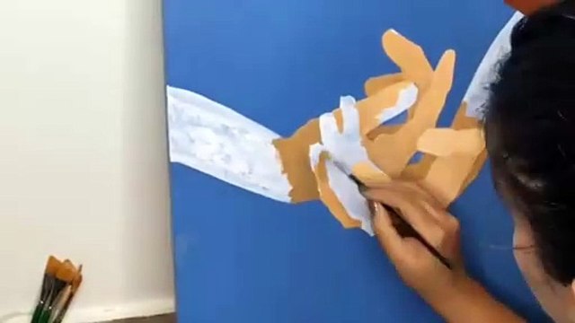 التشكيلية السعودية هبة سلطان: أستعمل الرسم وسيلة لتسليط الضوء على إنسانية الإنسان