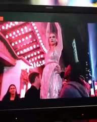 بالرغم من قلّة مُشاركتها في عروض الأزياء، ثروة كارا ديليفين في تزايد مُستمر