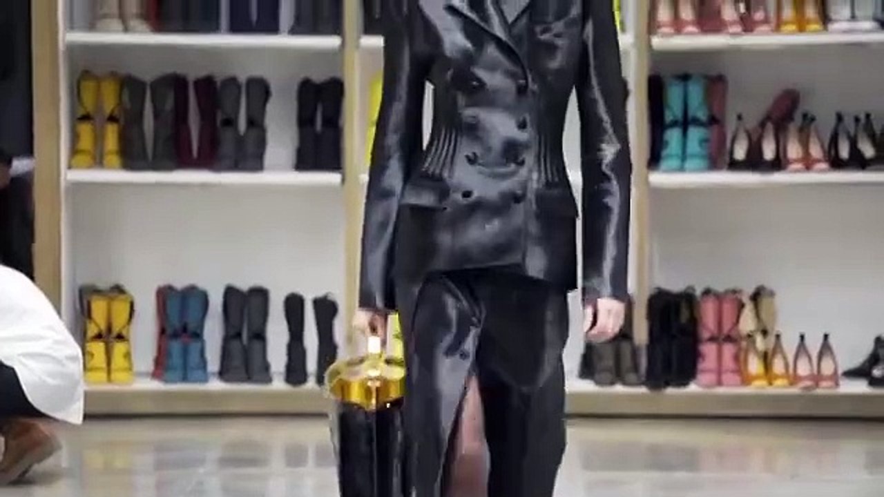 8 صيحات من عروض شتاء 2020 مُهمتها تجديد إطلالاتكِ كلّياً