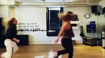 العدّ التنازلي لحفل شاكيرا وجينفير لوبيز التاريخي في سوبر بول