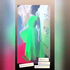 لوبيتا نيونغو بإطلالة صارخة في NY Critics Awards