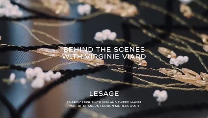 شانيل تستبق عرضها مساء اليوم، بفيديو يأخذك إلى كواليس التصميم