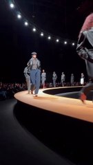 تجربة بصرية بين السينما والموضة في عرض Khaite لخريف وشتاء 2025-26