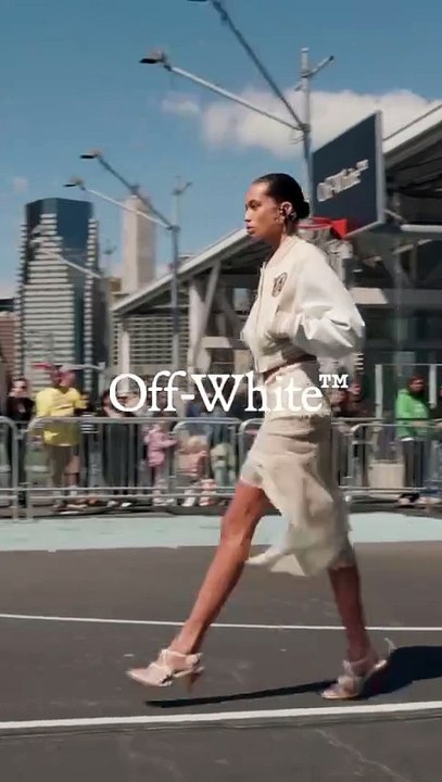 الإعلان عن بيع علامة Off-White