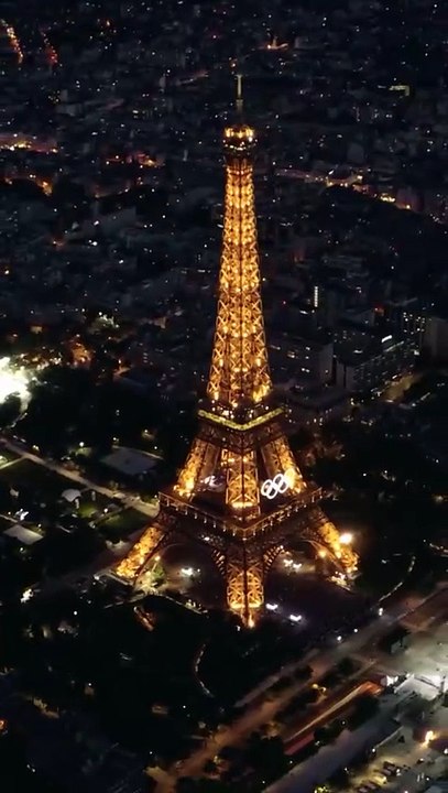 حفل ختام أولمبياد باريس 2024 ينقل الشعلة إلى لوس أنجلوس في أجواء هوليوودية