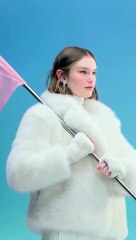 نادين نسيب نجيم تتألق بأرقى المجوهرات الماسية خلال حفل أنتوني هوبكنز في الرياض