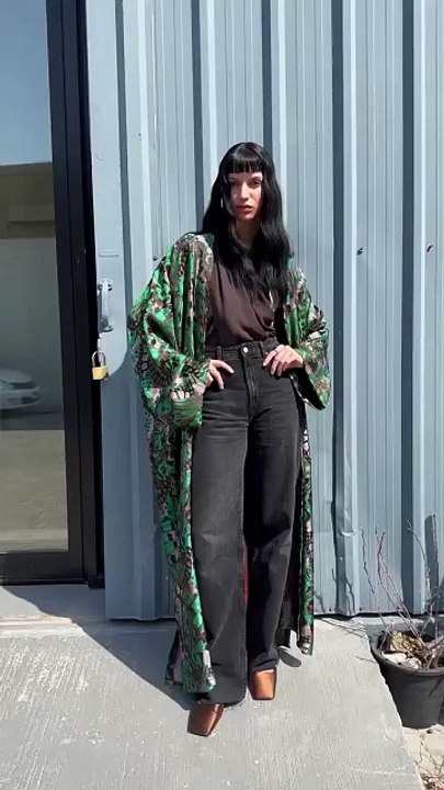 خمسة تفاصيل يجب أن تعرفيها عن مجموعة عباءات "ال...