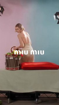 جيجي حديد بصور من الثلاثينيات بتوقيع Miu Miu: حملة إعلانية تسلّط الضوء على النساء الرائدات