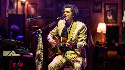 Ermal Meta, il live al Parco della Musica: «Suono, canto e mi racconto», in attesa del nuovo romanzo