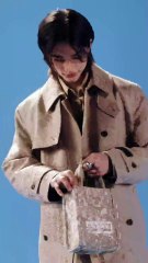 Versace تحضّركم لموسم أعياد مليء بروح البهجة والفرح