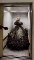 فساتين سهرة مثالية للمحجبات لحفلات زفاف هذا العام