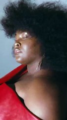 حقيبة الأسبوع: Seal Small المستوحاة من وردة تيودور