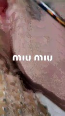 اكتشفي تفاصيل مجموعة Miu Miu للأعياد