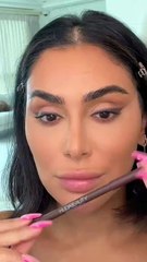 مستحضران جديدان من Huda Beauty في اليوم العالمي لأحمر الشفاه