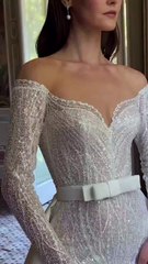 فساتين "إسبوزا" ستُظهر في كلّ عروس الجانب الرومانسي والهادئ