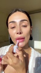 إستوحي من المدوّنات لون حمرتكِ في ليلة الكريسماس