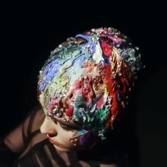 عوالم خيالية فيها البريق والحلم والإبهار في تصاميم بظاظا الجديدة