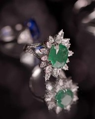 دليلك لأجمل المجوهرات التي ترضي شغفك بالقطع الفريدة في الأعياد