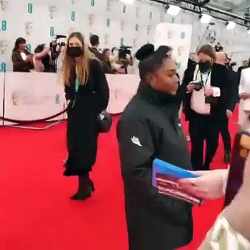 اللون الأسود يُهيمن على إطلالات النجمات في حفل توزيع جوائز Bafta 2022