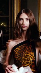 أبرز دور الأزياء التي قدّمت ملابس نقشات الحيوانات لشتاء 2022